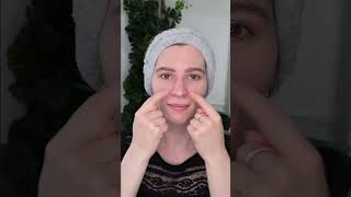 How to Use Retinol Cream for Beginners [upl. by Tarryn]