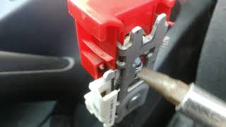 the seat belt sensor light despite seat belts locked [upl. by Luciano]