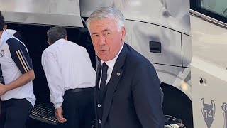 Real Madrid arrivato a Napoli sentite cosa urlano ad Ancelotti 📣🇪🇸 [upl. by Alfi115]