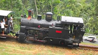 Keren Bnget Kereta Uap Steam Loco Naik Turun di Rel Bergerigi disambut Telolet Truk2 Lewat p [upl. by Hteboj135]