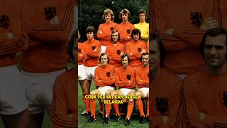 Kenapa jersey Johan Cruyff berbeda sendiri [upl. by Steady739]