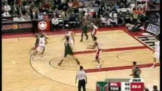 Mo Williams Bucks Mix Patrys15 [upl. by Aicilak870]