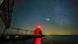 4K Timelapse HUGE Fireball during Leonid Meteor Shower Peak [upl. by Gargan385]