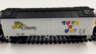 Toys R Us Express HO Scale LifeLike Train set from the 1980s [upl. by Gee]