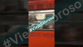 Viejo Sabroso cantan a Checo Pérez en el metro rumbo al GP México 2023 [upl. by Franciska]