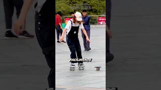 O SKATE Que Foi DIVIDIDO Em DOIS créditos 玩漂移板的june10387466 no Douyin driftboard [upl. by Calvano]