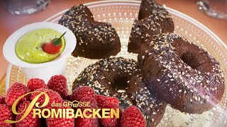 Wer bekommt perfekte PumpernickelBagels gebacken  12  Aufgabe  Das große Promibacken  SAT1 [upl. by Nettle]