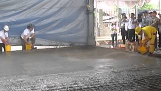 Superflat Demo 01  laser screeding amp floor hardener Sika Chapdur [upl. by Arodoeht]