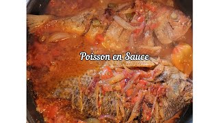 Une recette originale de Poisson en sauce accompagné dattiéké [upl. by Nilde]