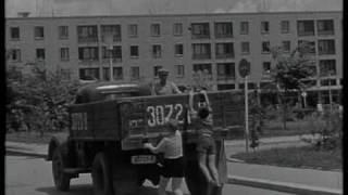 Copii la joaca in Romania anilor 60  Kids playing in the 60s Romania [upl. by Kylen648]