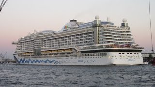 Hafengeburtstag Hamburg 2016 die AIDAprima läuft zur Taufe in den Hamburger Hafen Schiff aida prima [upl. by Pliam]