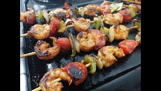 BROCHETAS O PINCHOS DE CAMARONES A LA PLANCHA FÁCILES Y DELICIOSOS [upl. by Eidlog378]