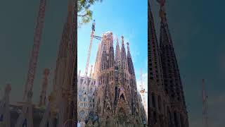 Sagrada familia es monumental iglesia travel españa [upl. by Carmina21]