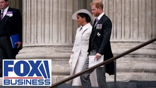 Harry and Meghan offer to help royal family amid cancer battles Report [upl. by Hcire]