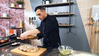 Pinsa Romana Ripiena con Porchetta di Ariccia🐷  Marco Montuori [upl. by Nyladnek]