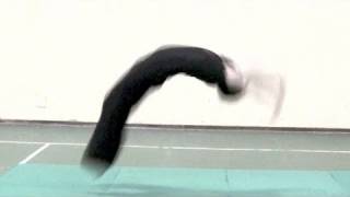 ACROBATICA  Flic Flac Tutorial How to Do a Back Handspring Dimostrazione 17 [upl. by Aihtennek838]