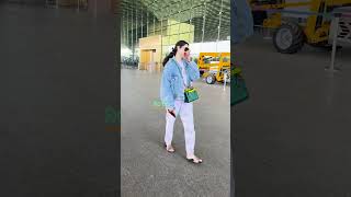 Zarah khan Spotted At Airport shorts [upl. by Iliak989]