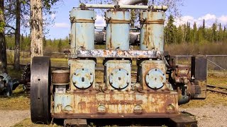 Big Old FAIRBANKS MORSE Engines COLD STARTING UP AND COOL SOUND 4 [upl. by Hoffmann]