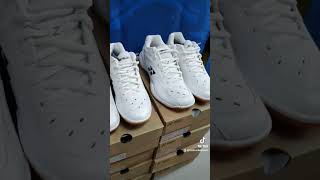 Yonex Power Cushion 65Z3 Badminton Shoes White [upl. by Alyce572]