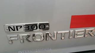 carrosokNissan Frontier 4x4 2016 motor 2500 petrolera doble cabina llantas seminuevas [upl. by Nahtnhoj]