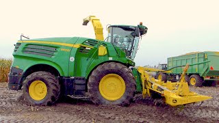 NEW John Deere 8600i SelfPropeld Forage Harvester [upl. by Einot182]