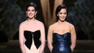 The funniest video of Meryl Streep with Anne Hathaway amp Emily Blunt  Oscars 2007 [upl. by Iahc]