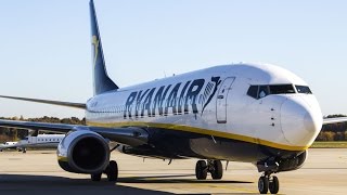 Extreme CLOSEUP Ryanair Boeing 737WL arriving at CologneB [upl. by Alegnat]