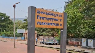 VISAKHAPATNAM RAILWAY STATION ON BOARD DEPARTING 18464 SBCBBS PRASHANTI EXPRESS [upl. by Hodess]