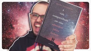 A Vida Compartilhada em uma Admirável Órbita Fechada 🚀 sem spoilers  Geek Freak [upl. by George]