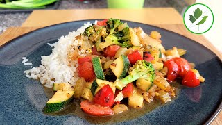 Leckere mediterrane Gemüsepfanne mit Jasmin Reis  Günstig vegan kochen [upl. by Balcer451]