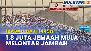 IBADAH HAJI 1445H  Jemaah Haji Mula Melontar Jamrah Di Mina [upl. by Yelsnia39]