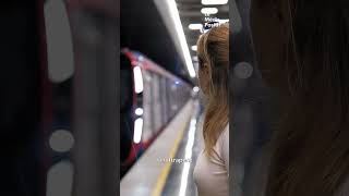 Deux inconnus sauvent la vie dun vieux monsieur dans le métro parisien [upl. by Nitsirk74]