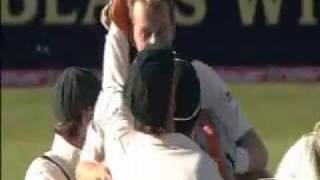 Ashes 2005 Brett Lee vs Andrew Flintoff [upl. by Accalia]