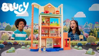 Bluey  Bluey Hammerbarn Shopping Playset  30s [upl. by Nnaeirelav769]