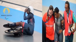 Kadeena Cox Bad fall in Womens 500m time trial C45 Para cycling Track final at Paralympics Paris [upl. by Olrac]