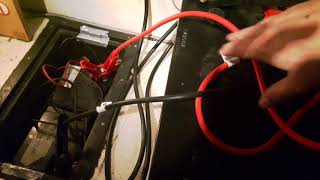 Comment Coupler plusieurs batteries 12v facilement  TUTO FACILE [upl. by Hilton613]