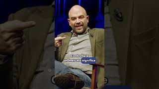 Roberto Saviano i vantaggi del controllo del mercato della cannabis [upl. by Eizzil]