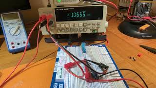 Fluke 8842A multimeter 4wire resistance measurement of milliohms [upl. by Yajet]