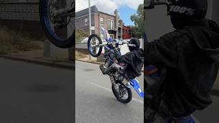 Yz125 wheelie dirtbikebikelifeyz125yamahabikelifenycyzfamilydirtbikesnycnycbikelife [upl. by Reivazx]