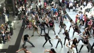 Flashmob Bahnhof Nürnberg [upl. by Lawler]