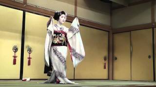 Dance of quotMaikoquot in Kyoto Japan [upl. by Mariann]