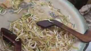 Jakarta street food 75 fried sprout beantauge goreng [upl. by Belding]