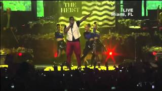 Macklemore amp Ryan Lewis  Cant hold us LIVE HD [upl. by Given408]