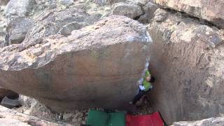 Bishop Bouldering Rios Secret Arete V3 [upl. by Harbird]