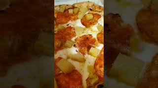 Pizza con mozzarella spianata piccante e patate [upl. by Tiertza774]