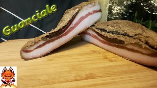 Guanciale  luftgetrockneter Speck aus der Schweinebacke [upl. by Alyam]