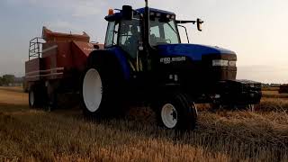 New Holland 8160 with Hesston 4880 [upl. by Clary757]