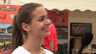 Business Tips RTL 7 Nathalie den Dekker met Betonblock op TKD Beurs [upl. by Ellehs]