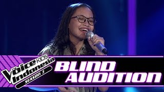 Zilah  Untuk Perempuan Yang   Blind Auditions  The Voice Kids Indonesia Season 3 GTV 2018 [upl. by Baron]