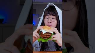 How to make Krispy Kreme Cheese Burger [upl. by Cissiee]